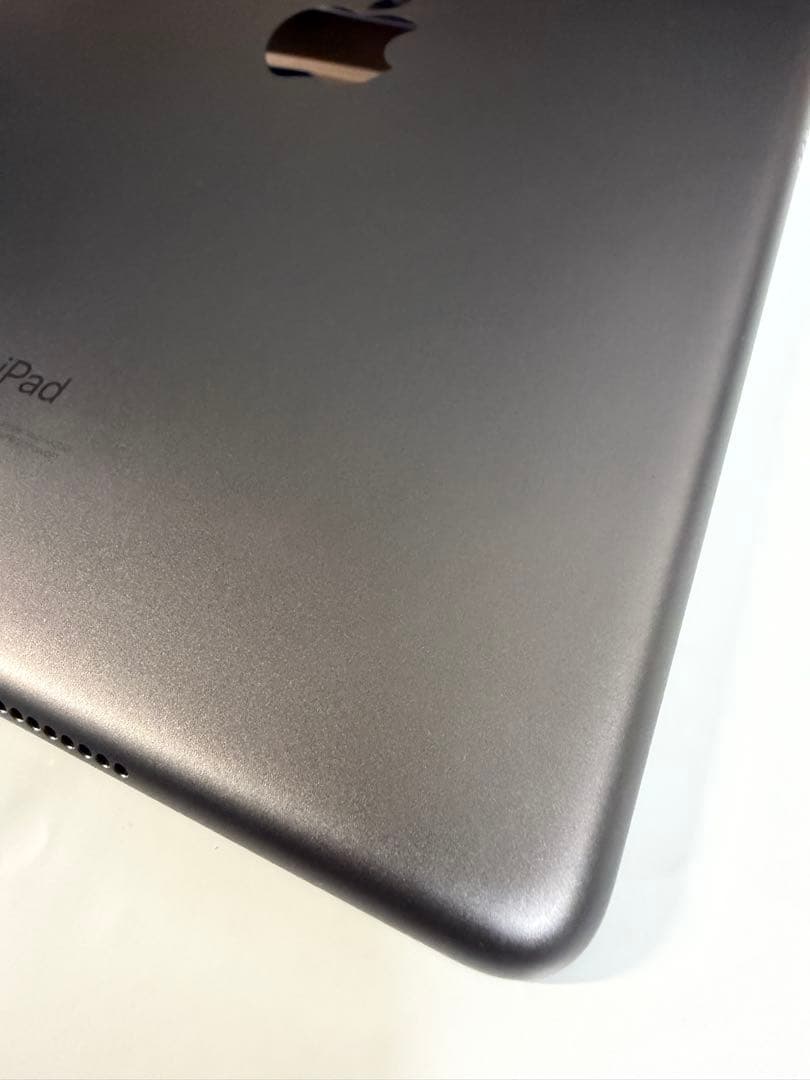 iPad 第7世代 32GB バッテリー最大容量:87%