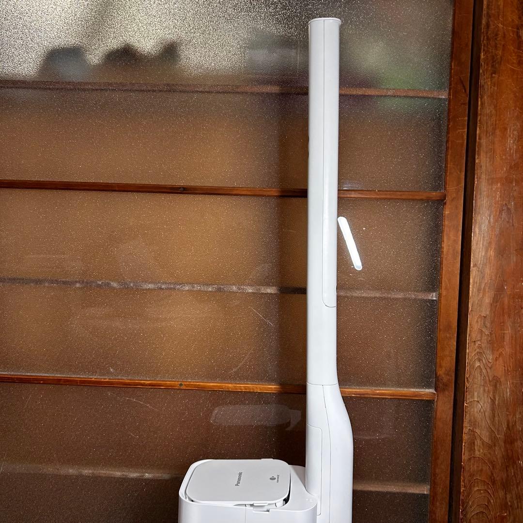 Panasonic MC-NS10K コードレス掃除機 2022年製