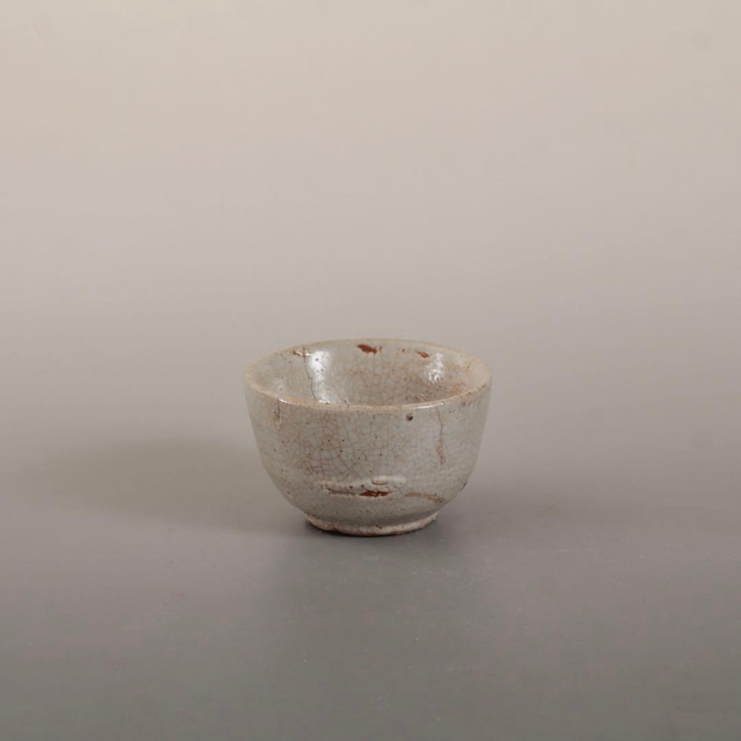 李朝 盃 ぐい呑み 酒器 小貫入 古美術 朝鮮美術 古道具 アンティーク