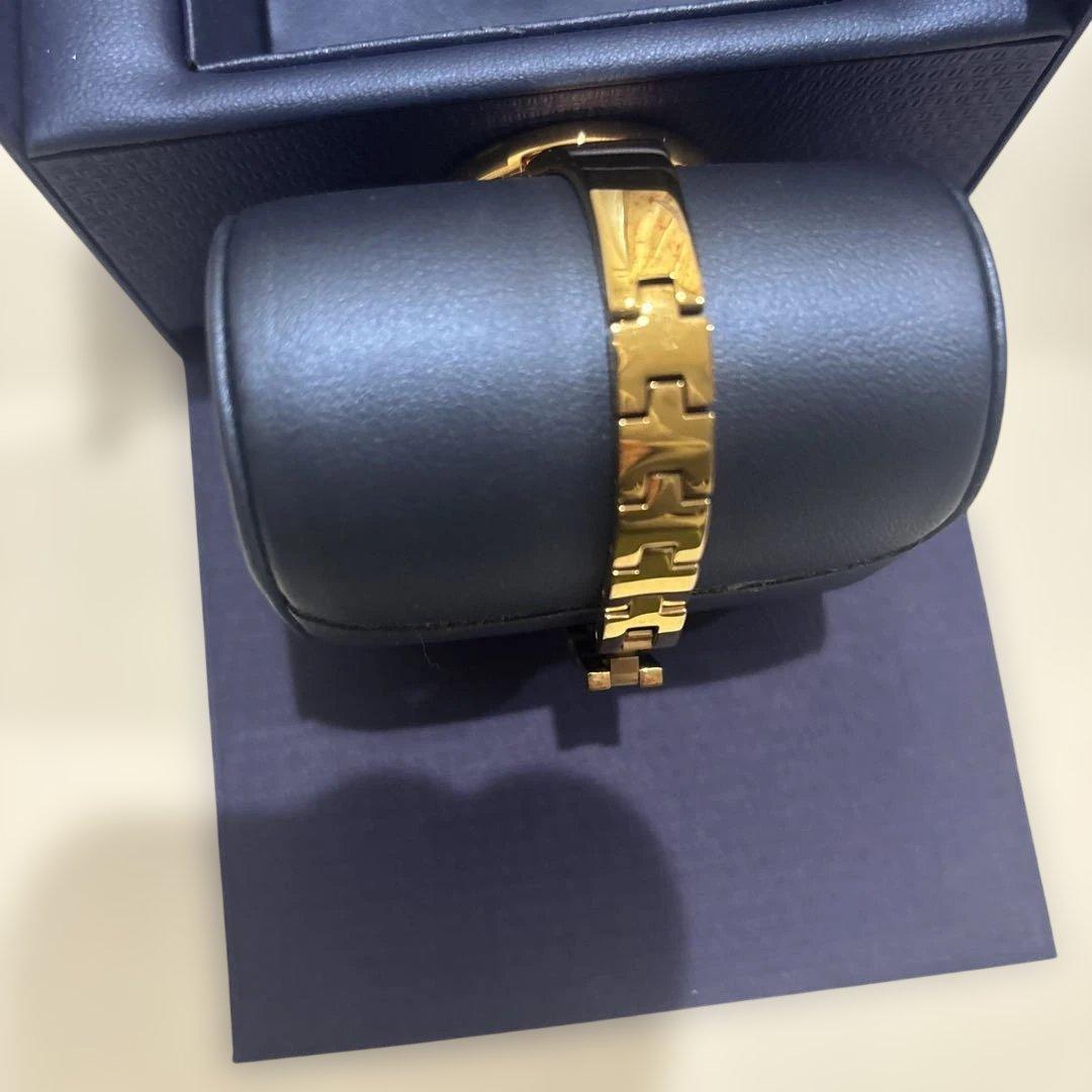 稼動品　スワロフスキー　クリスタルライン　ゴールドバングル　腕時計