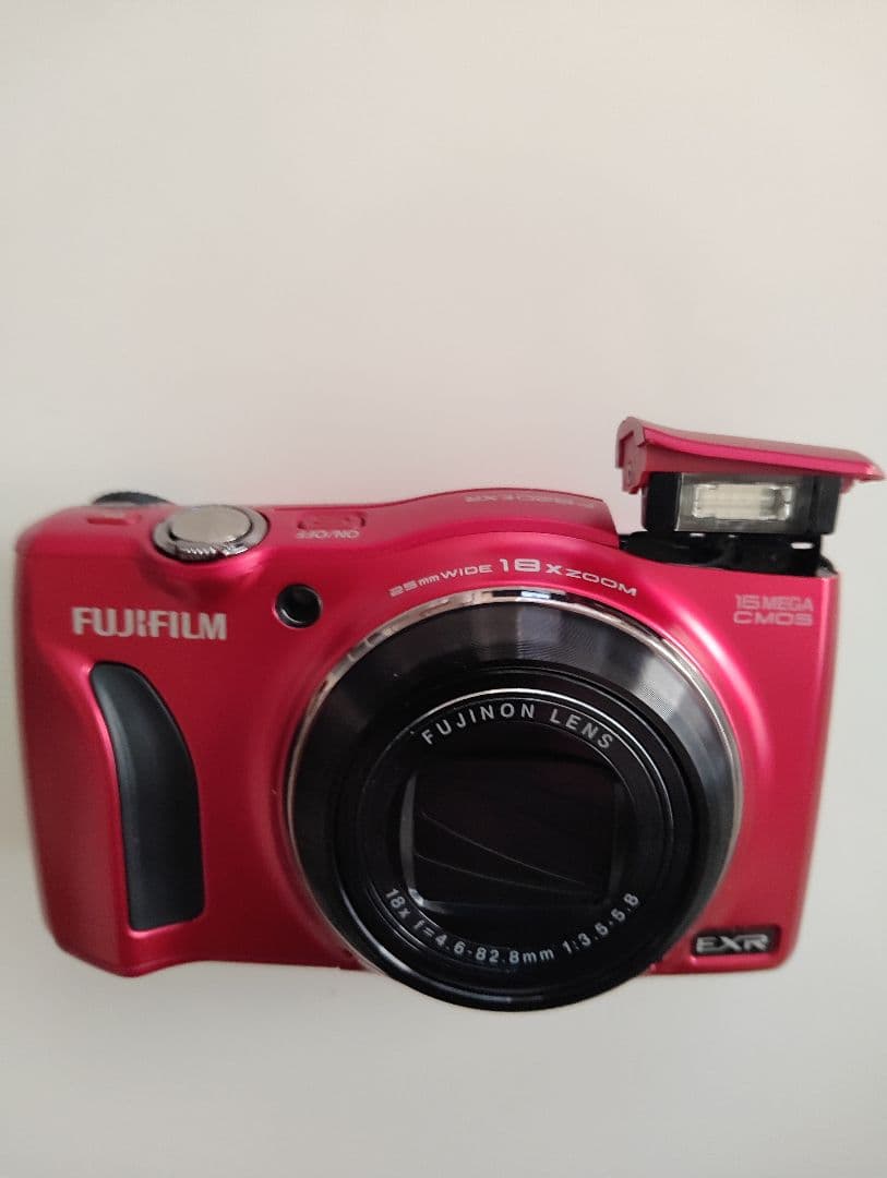 RAKUDA様購入•富士FinePix F820 EXR レッド光学18倍ズーム