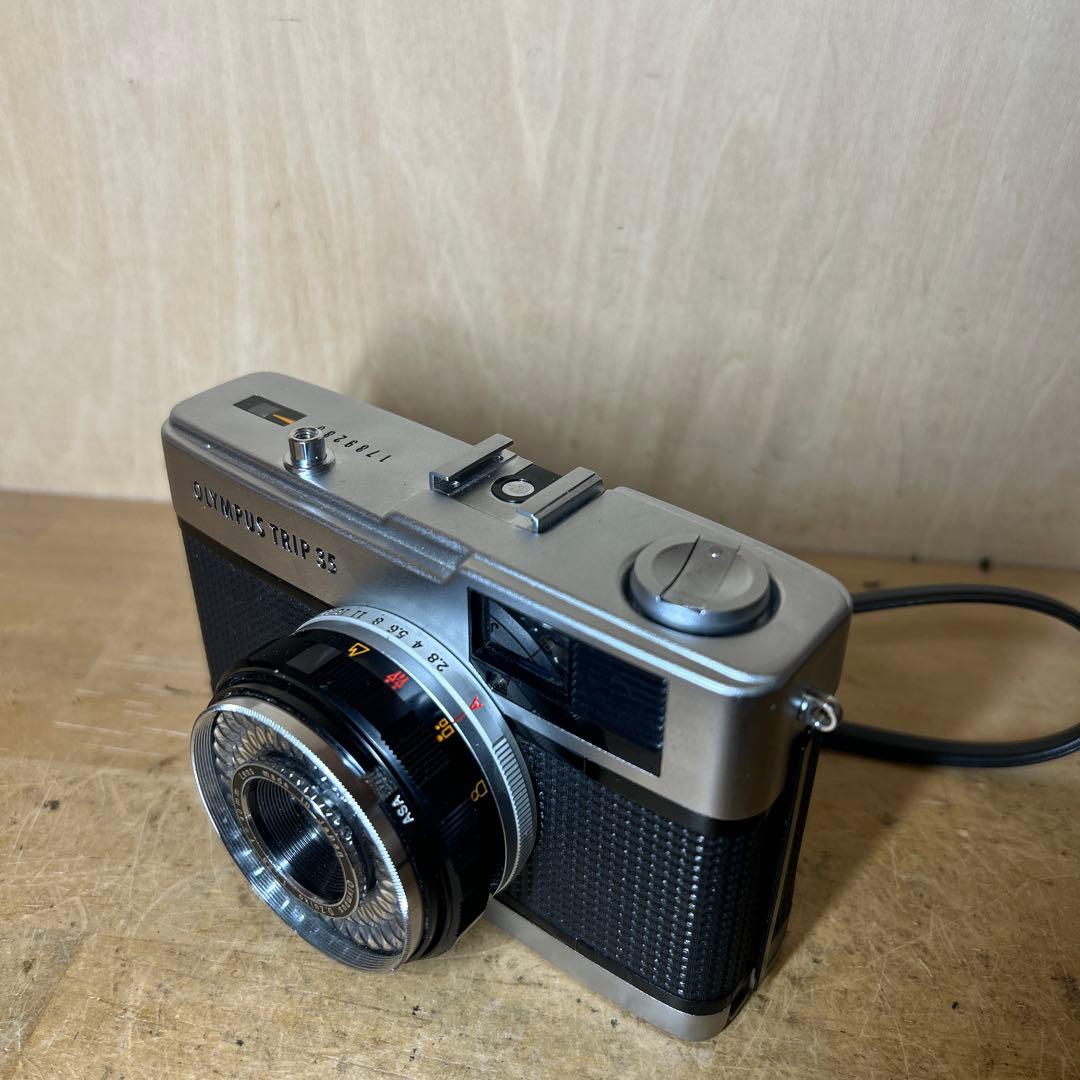 Olympus Trip 35 人気カメラ　赤ベロ快調　稀に見る美品