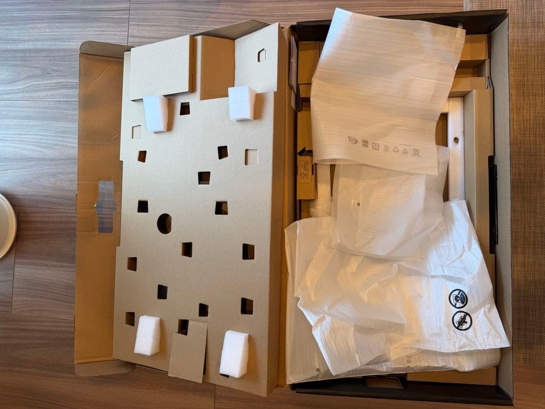 Dell U2723QX 27インチ 4K ハブモニター