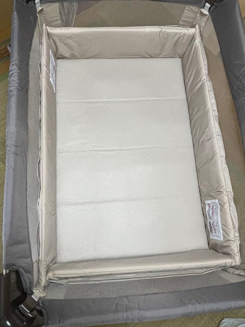 (非喫煙者 ペット無し)Apricaココネルエアー ベビーベッド サークルココア