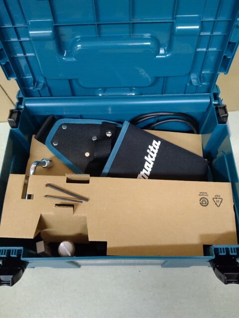 ★マキタ充電式剪定ハサミUP180DZK