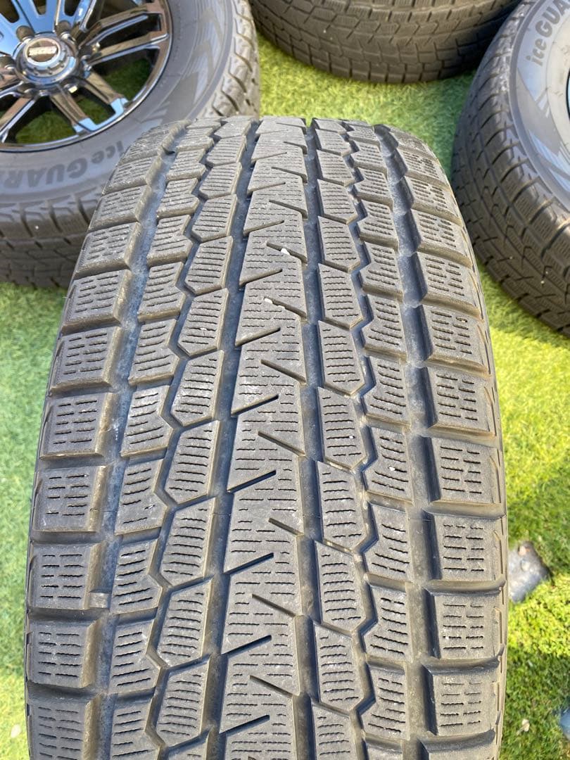 YOKOHAMA ice GUARD G075 17インチスタッドレスタイヤ