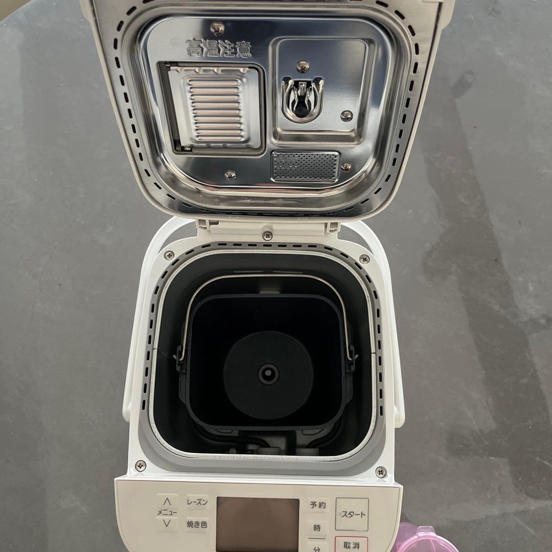 2024年製　Panasonic ホームベーカリー　SD-MT4