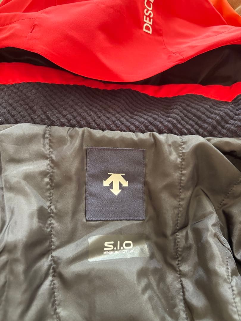 デサント　スキーウェア 女性用 レッド/オレンジ