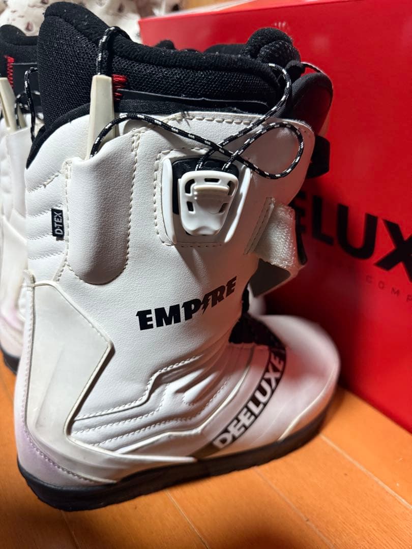 22-23 DEELUXE スノボ　EMPIRE 25.5cm CTF