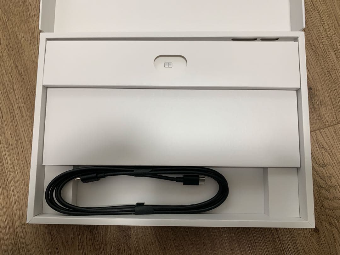 Surface Pro, Copilot+ PC, 12インチ2025年6月発売