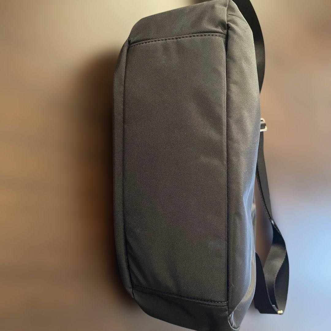 アニエスベー ナイロンショルダーバッグ FT-03A-05