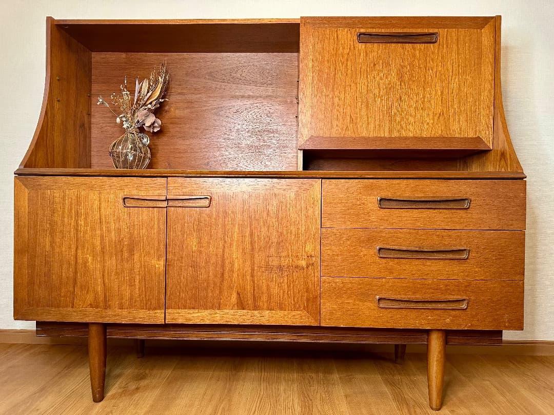 イギリス ヴィンテージ サイドボード ミッドセンチュリー