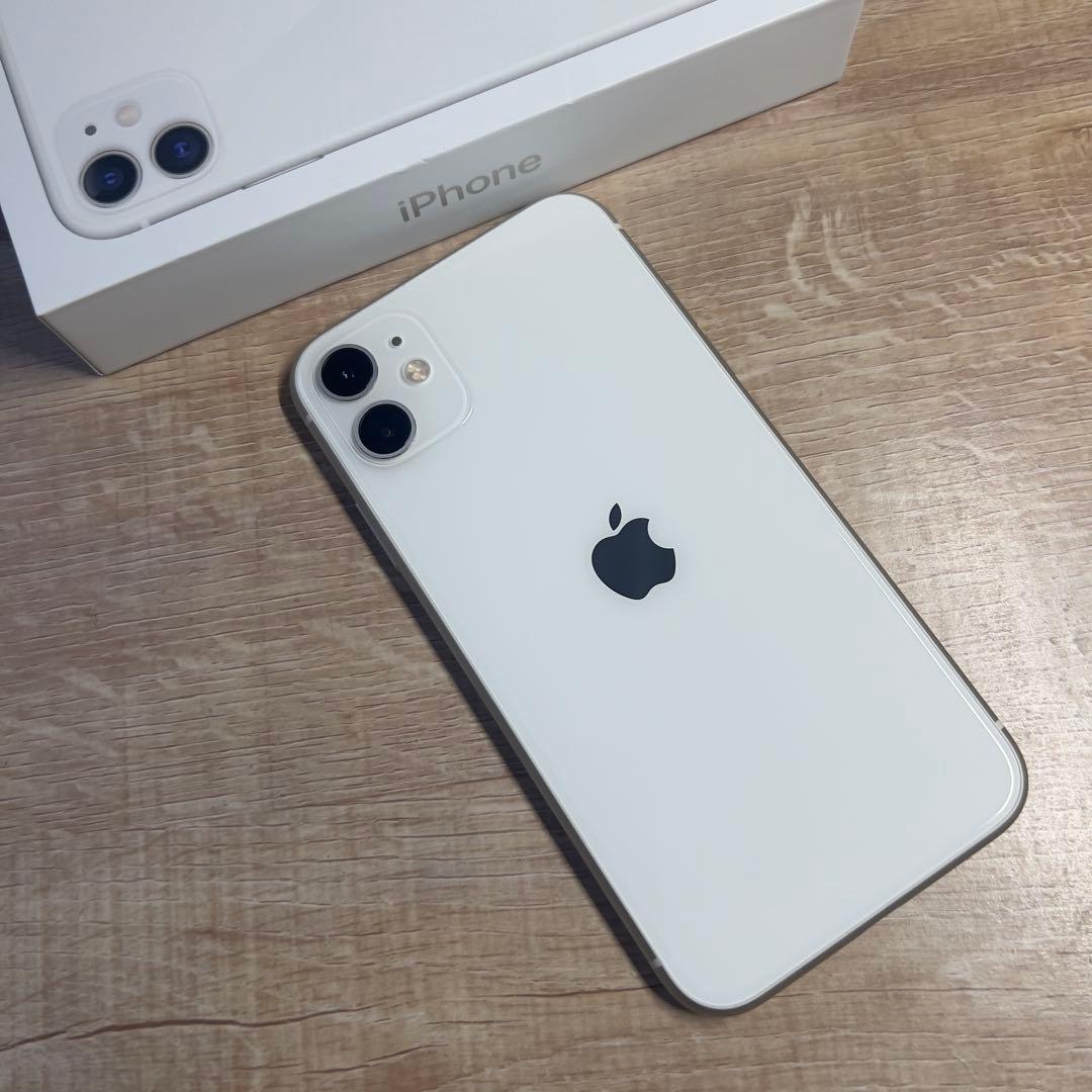 【美品】iPhone 11 ホワイト 128GB SIMフリー Apple 本体