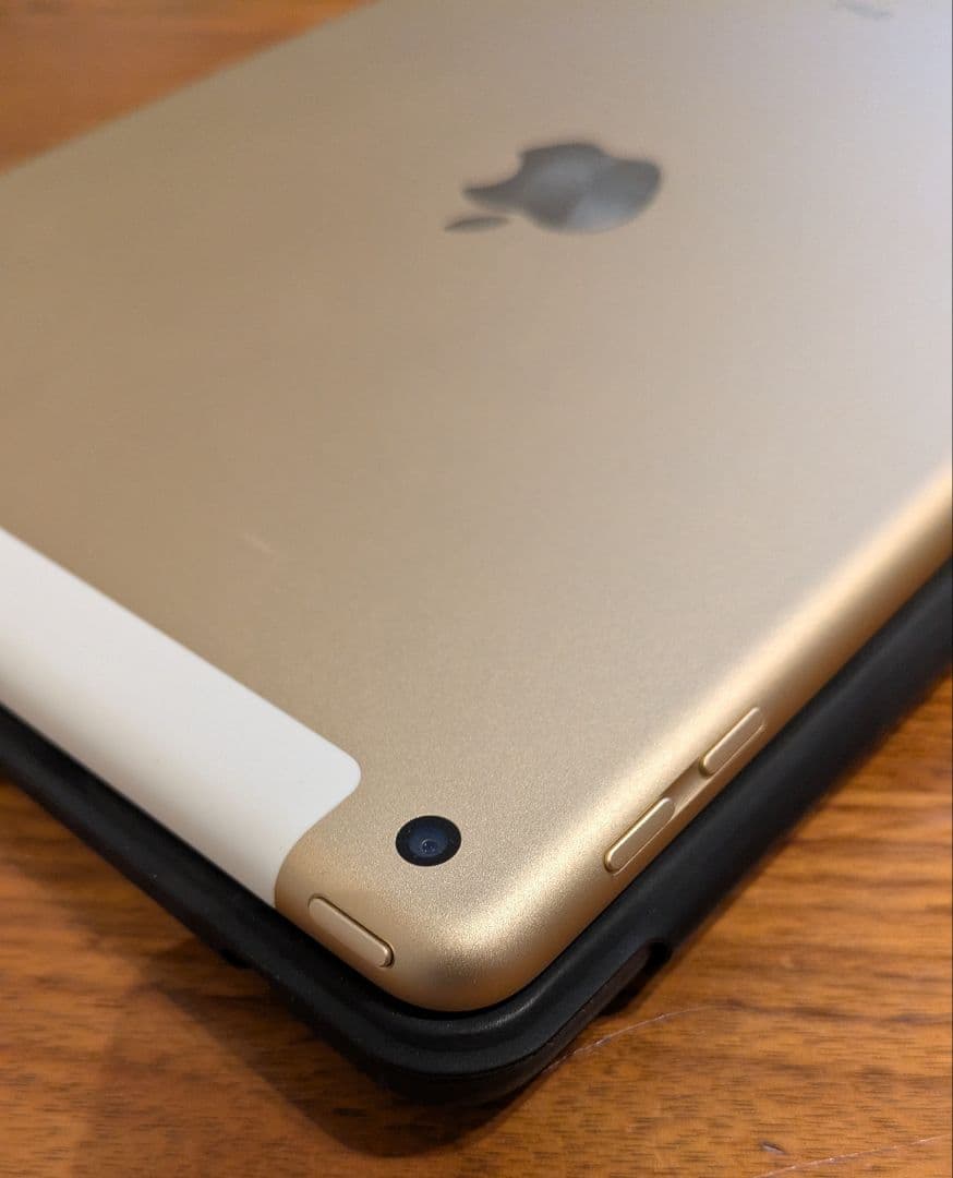 Apple iPad 第5世代 32GB