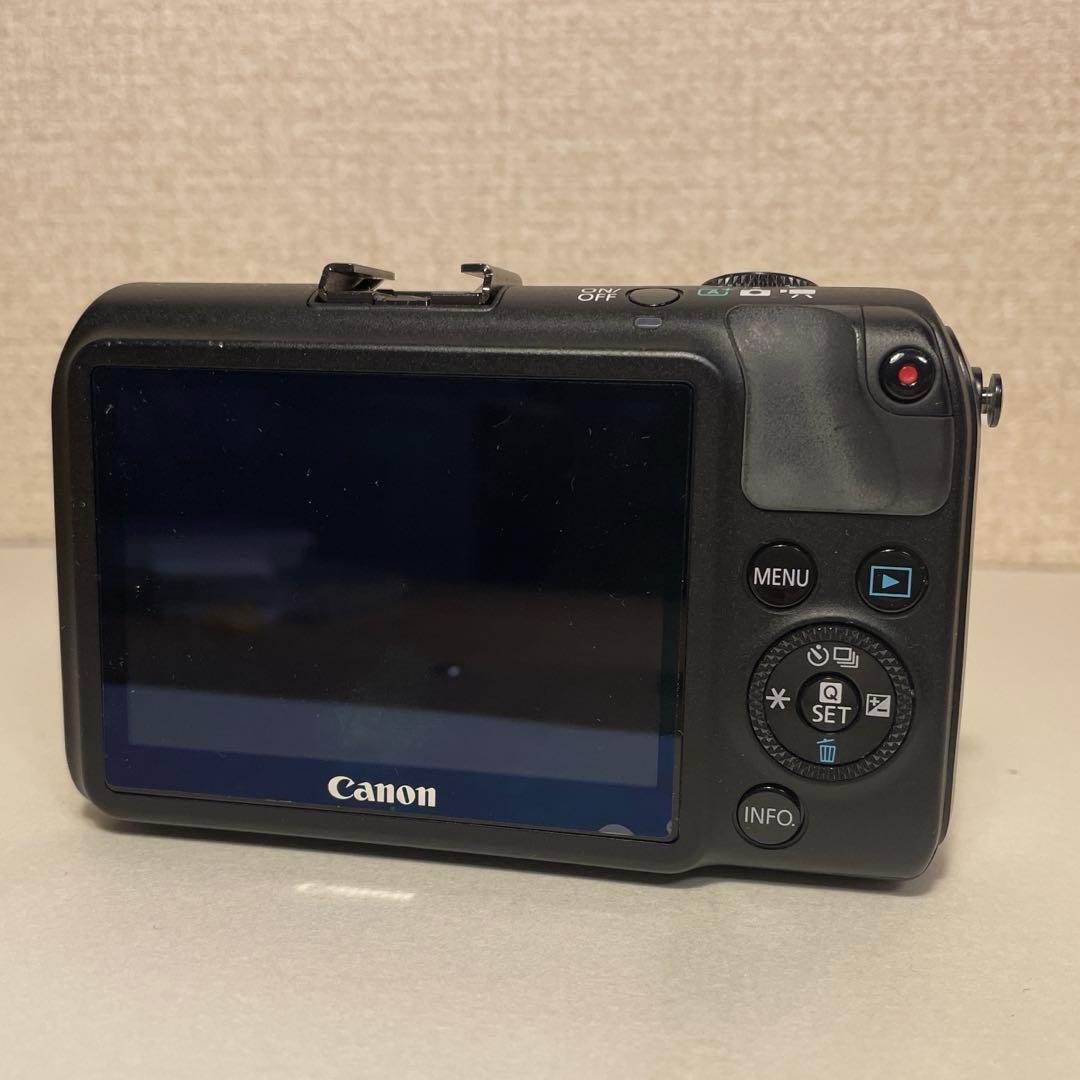 Canon EOS M ダブルレンズキット 中古品 一眼 カメラ ミラーレス