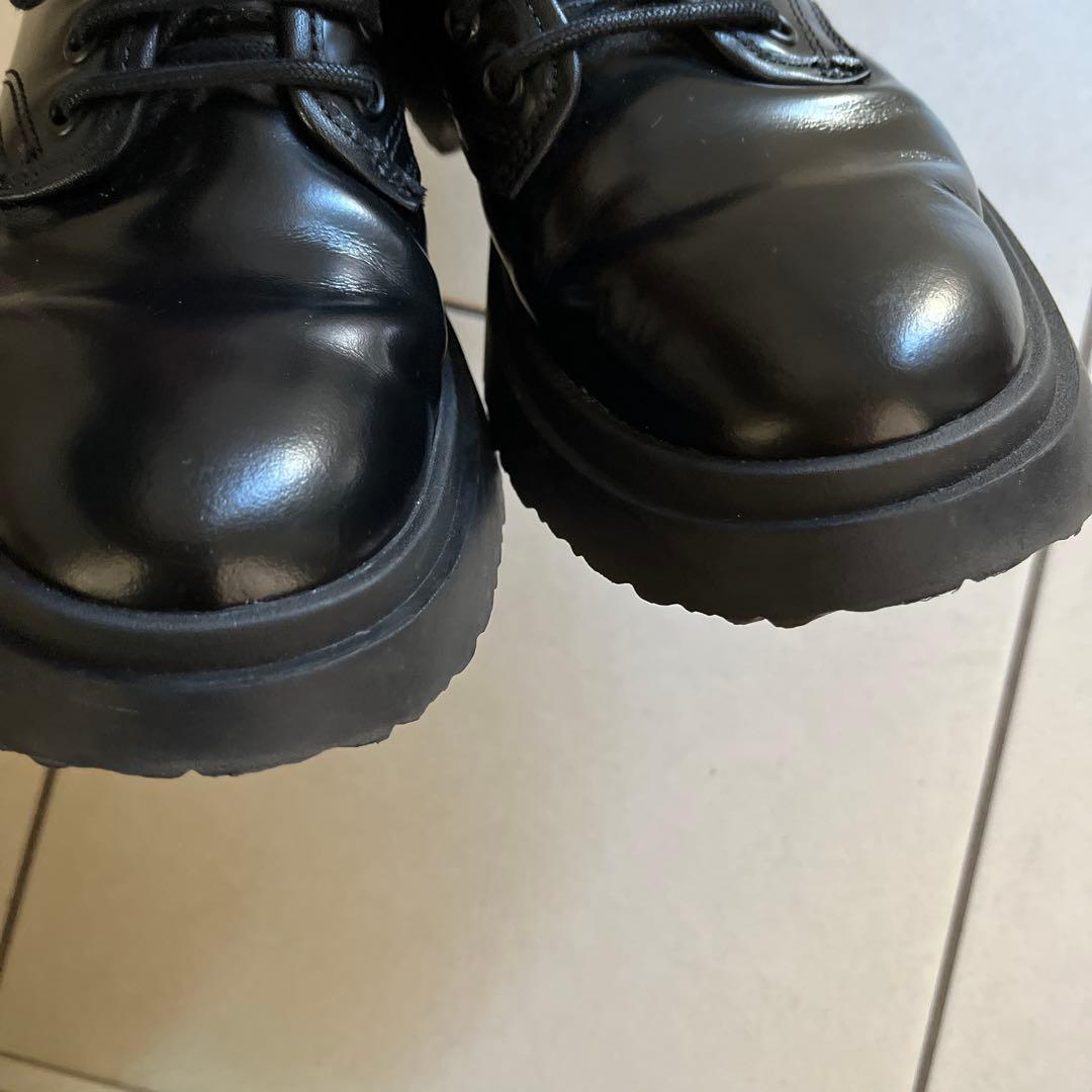 Camper ブラックレザー ローファー