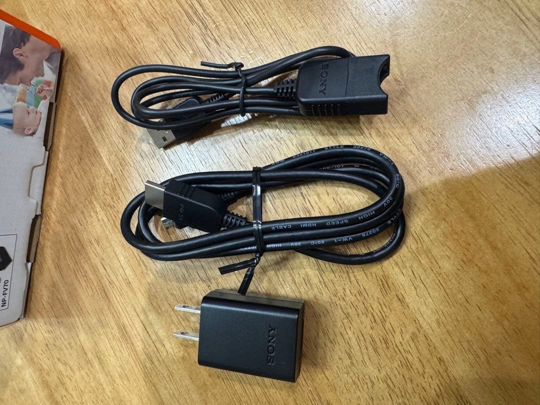 SONY HDR-CX670 ハンディカム　ビデオカメラ