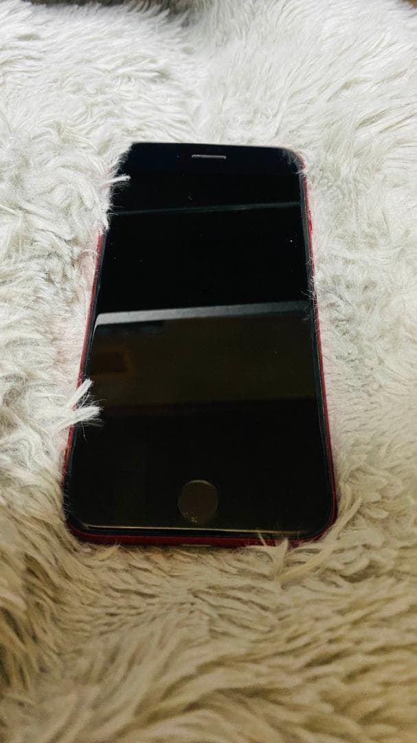 iPhone SE 第3世代　RED