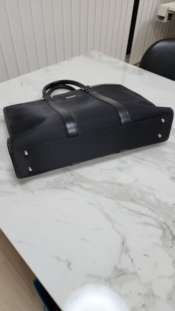 バーバリーブラックレーベル　ビジネスハンドバッグ