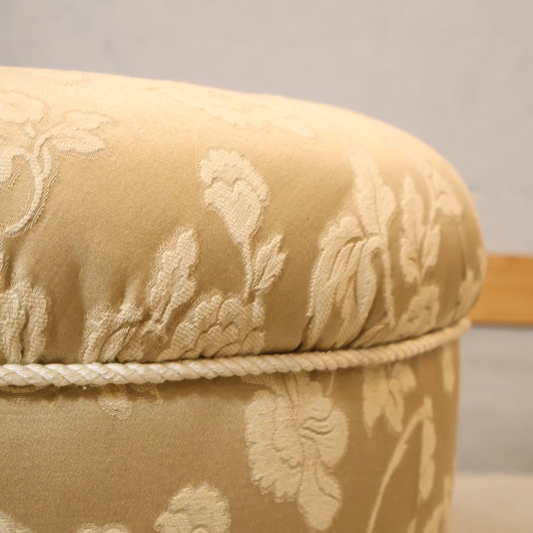 ジェニファーテイラー ヘアルーム スツール オットマン アンティーク調 腰掛け