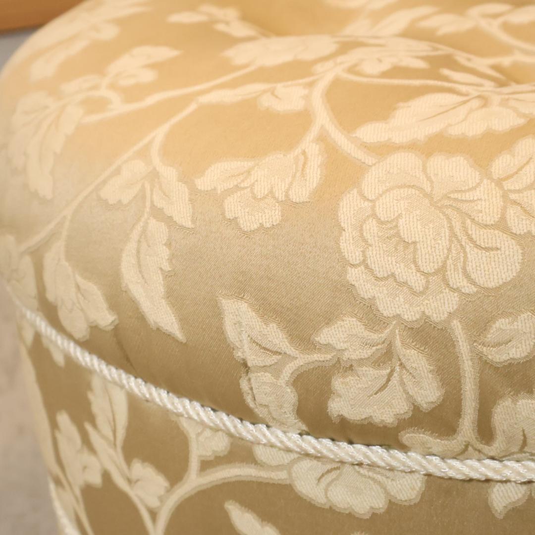 ジェニファーテイラー ヘアルーム スツール オットマン アンティーク調 腰掛け