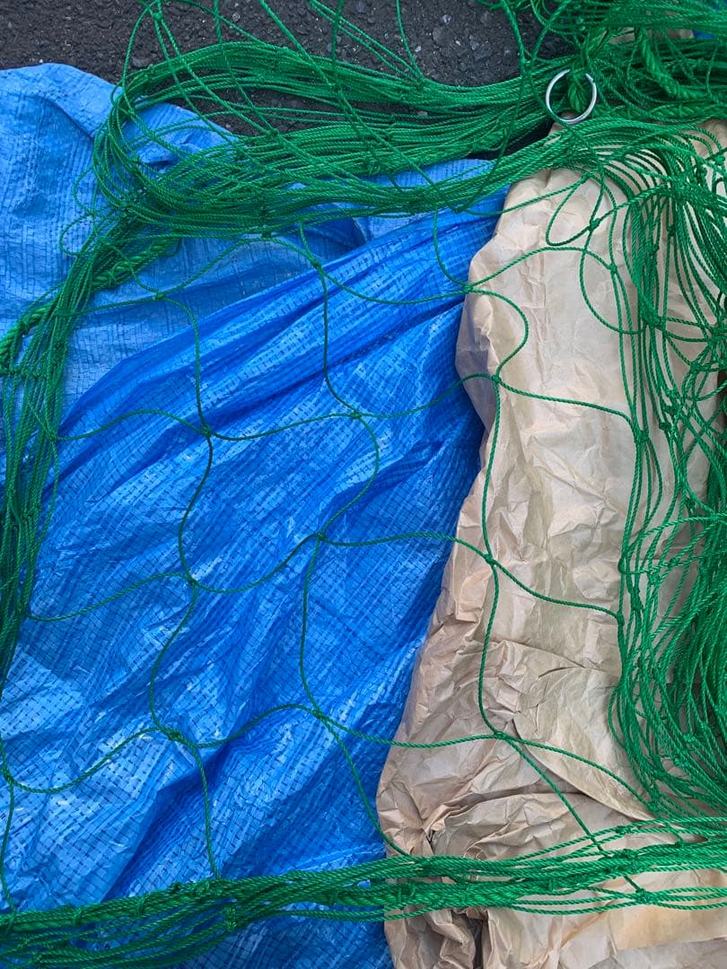 体育館緑色 防球ネット 高さ９Mx 幅２８M 1枚