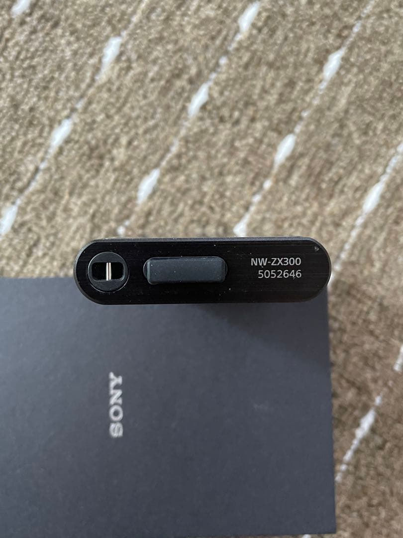 SONY WALKMAN NW-ZX300 64GB カバー付き