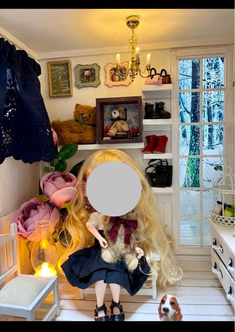 最終価格★木製　ドールハウス　シャンデリアがあるお部屋　背景ボード