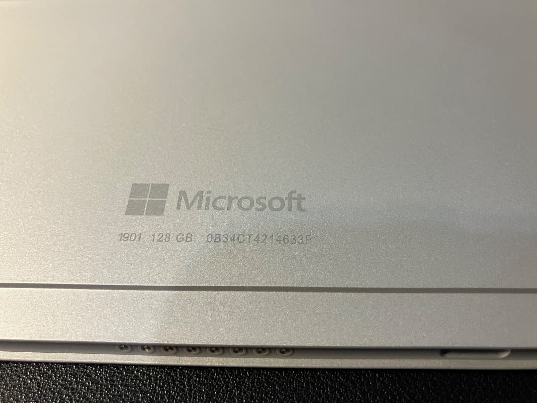 Microsoft Surface Go 3 本体