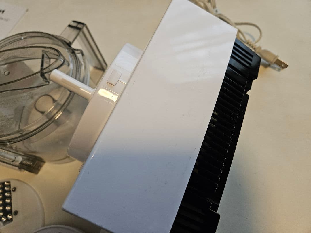 クイジナート フードプロセッサーM DLC-102J