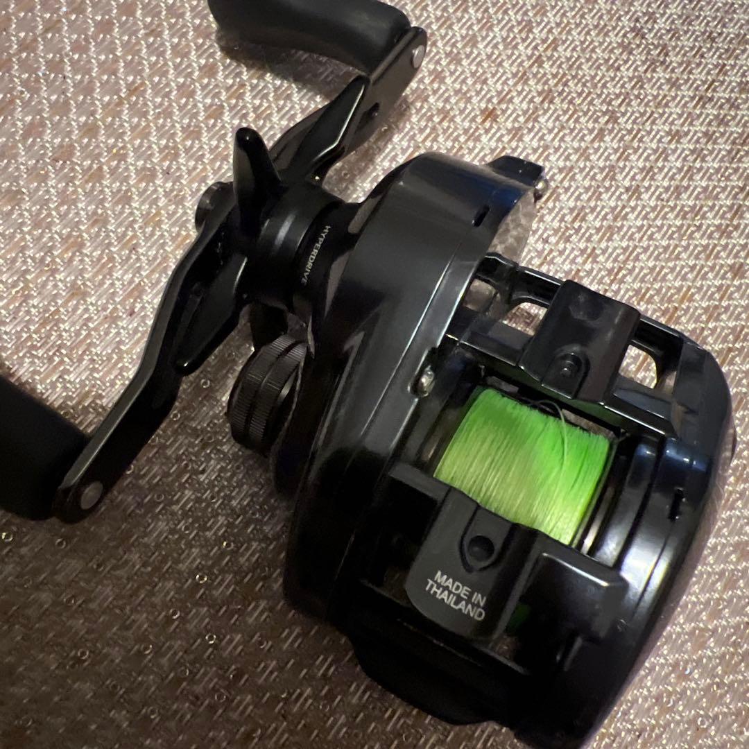 タトゥーラ 300 ベイトリール 8.1:1