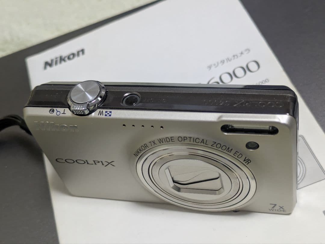 Nikon COOLPIX S6000 シルバー