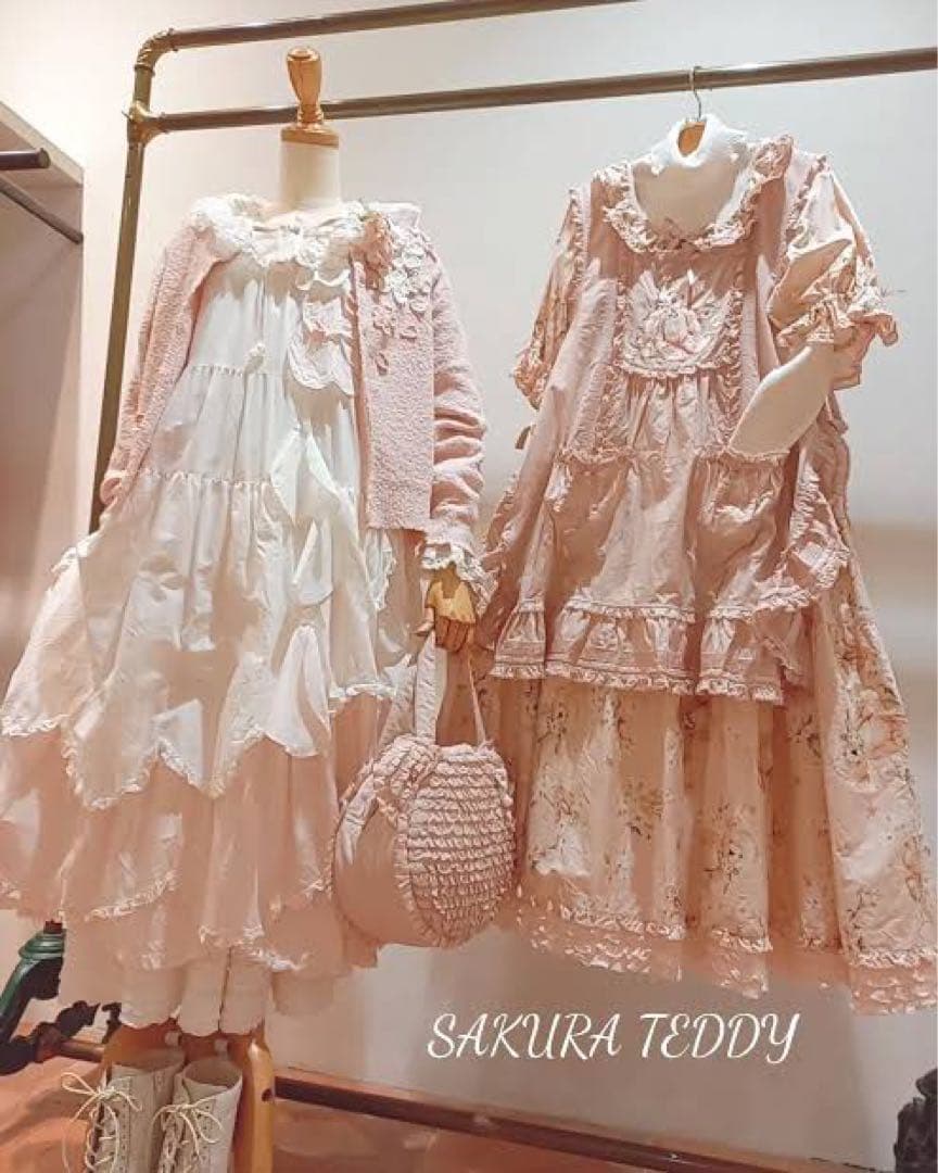 pinkhouse♡ 桜テディ♡ チュニックワンピ、エプロン♡