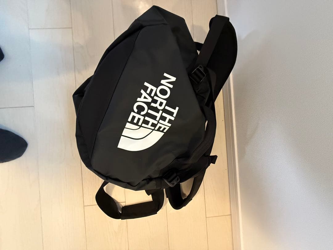 THE NORTH FACE ダッフルバッグ M 黒　※収納バッグ付属