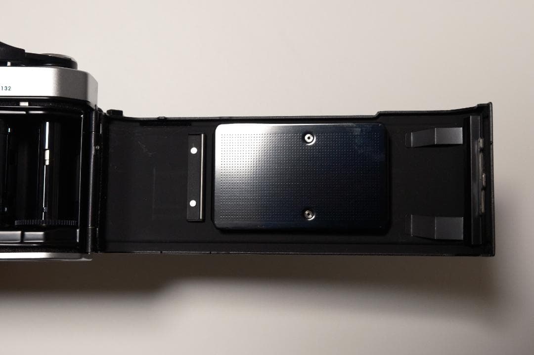 フィルムカメラ Nikon New FM2 + Ai Nikkor 50mm F1.4S