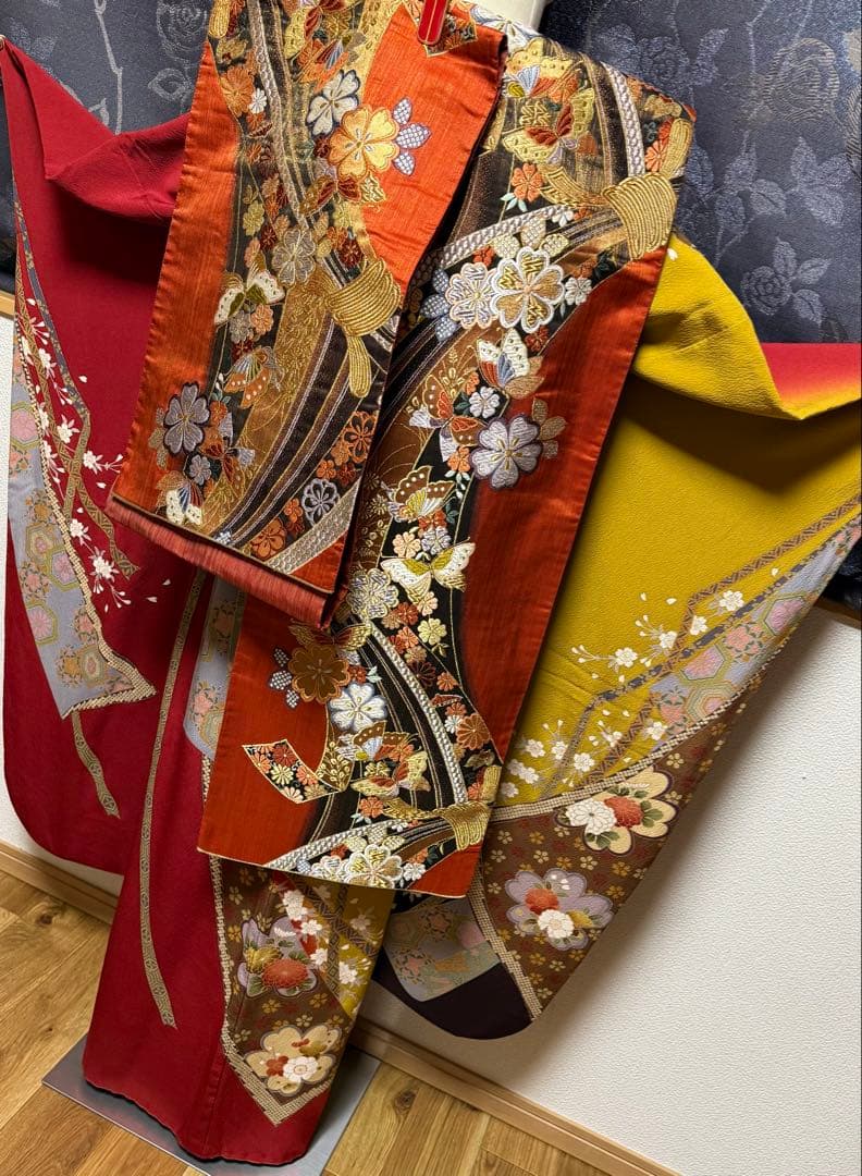 正絹振袖2着（赤系＆黄色系）★フルセット★金彩