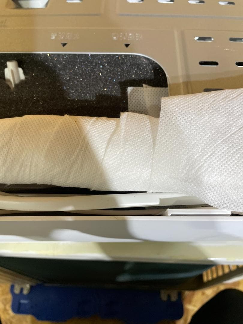 つ*や様 RIAIR エアコン YHA-S22P-W 2024年製 6畳　660