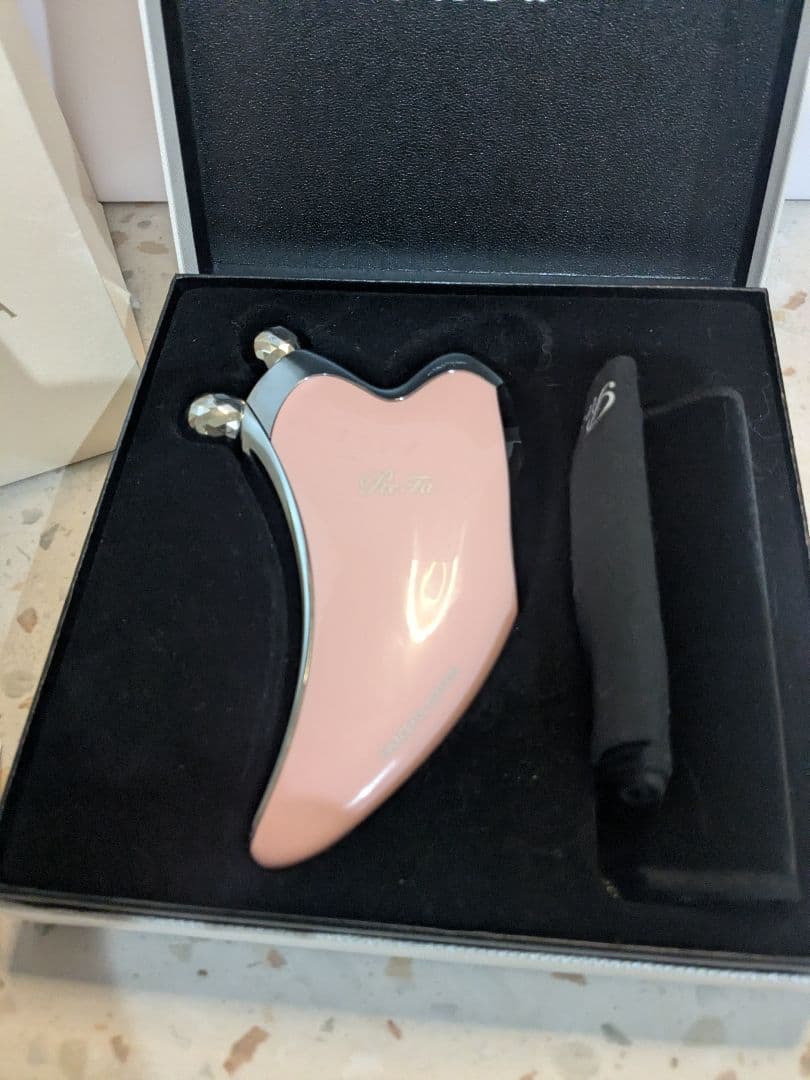 ReFa 美顔器 ピンク 収納ケース付き　カッサ　未使用