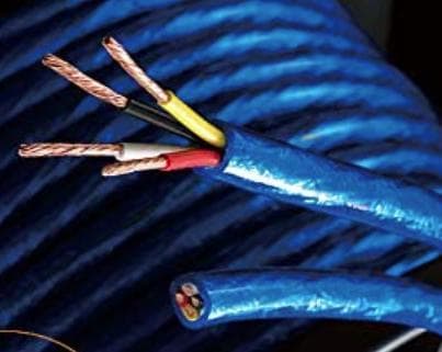 5500αゾノトーン ZONOTONE1.3m2本　4出力4入力用です。