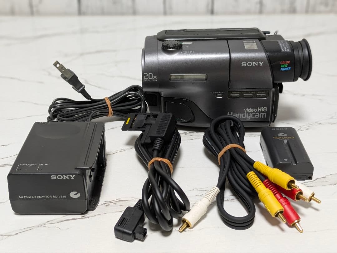 SONY　CCD-TR11　Hi8　8mm対応　セット