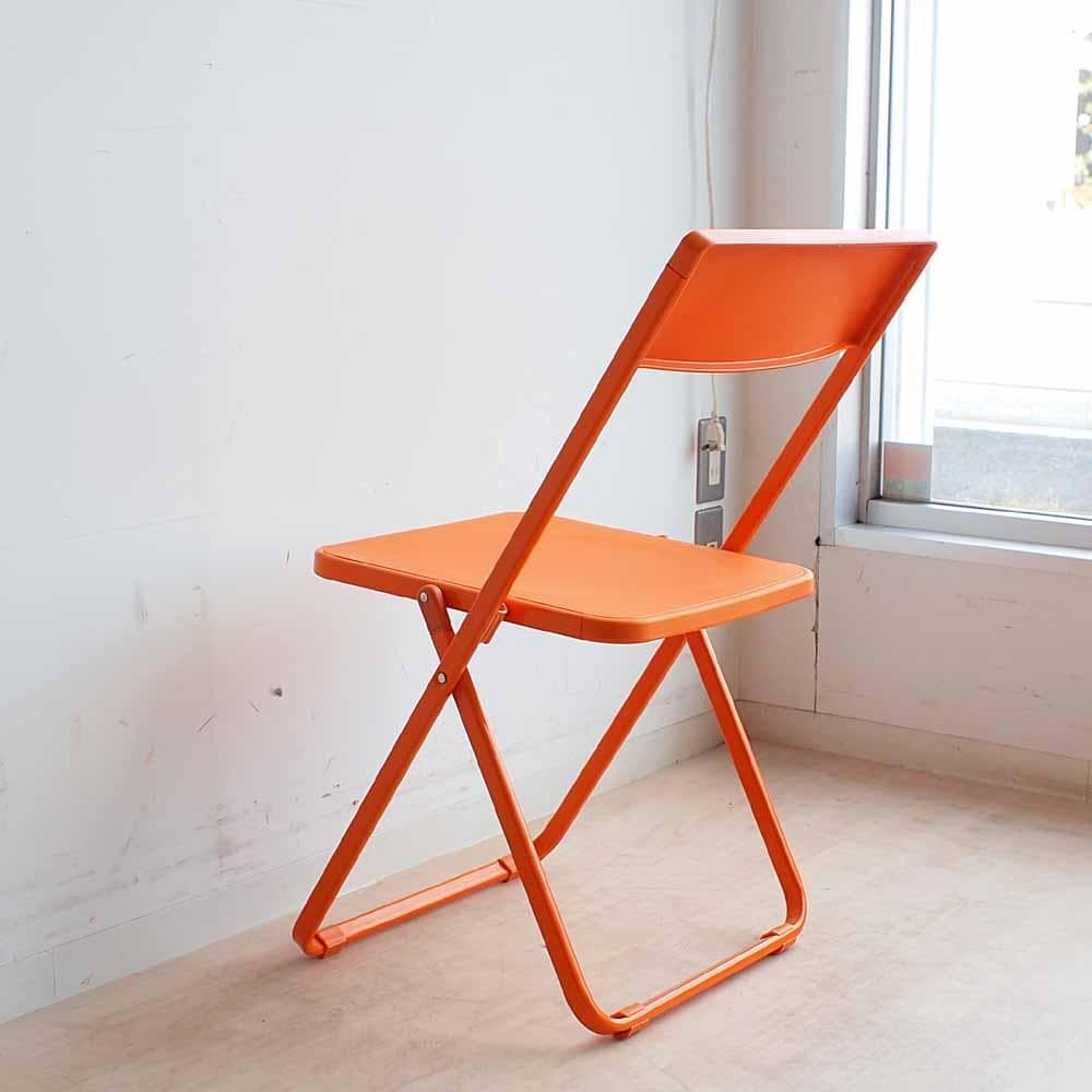 ビタミンカラーのフォールディングチェア オレンジ 折りたたみ椅子 ZR24298