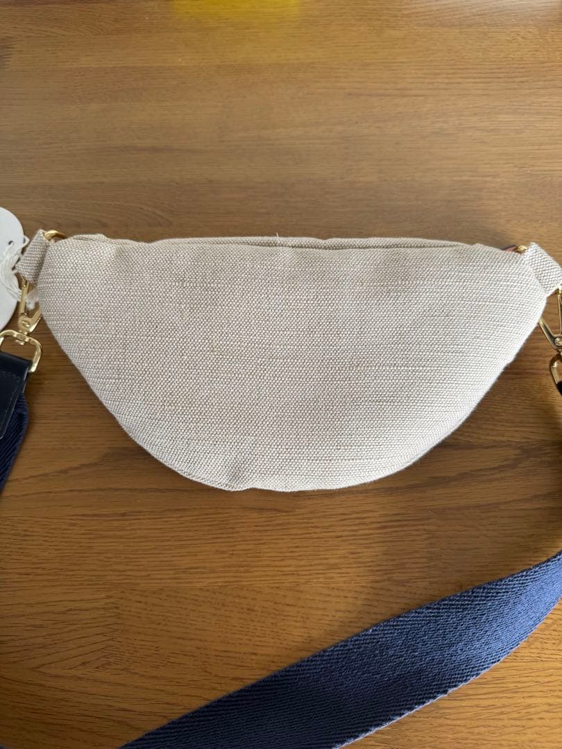 Chloé クロエ ボディバッグ C20593 Z40 ベルト2色付 軽量