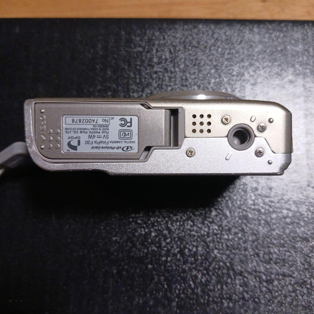 富士フィルム FUJIFILM FinePix F30 3x