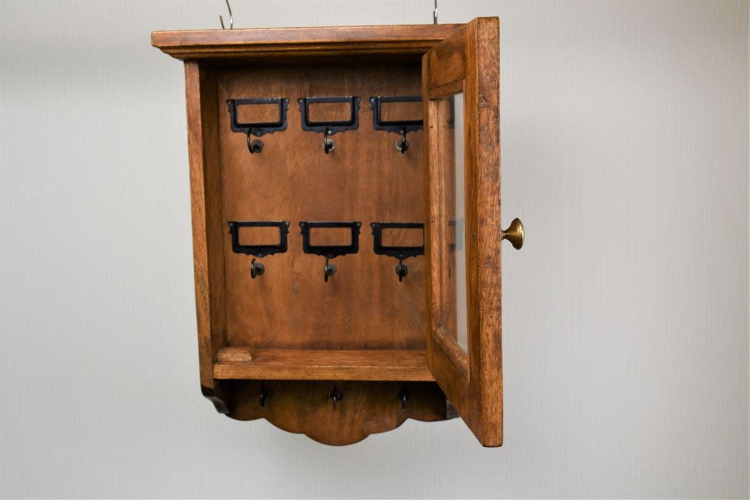 特価　グランシュマン 壁掛けシェルフ 小物入れ　アンティーク風 木製 新品