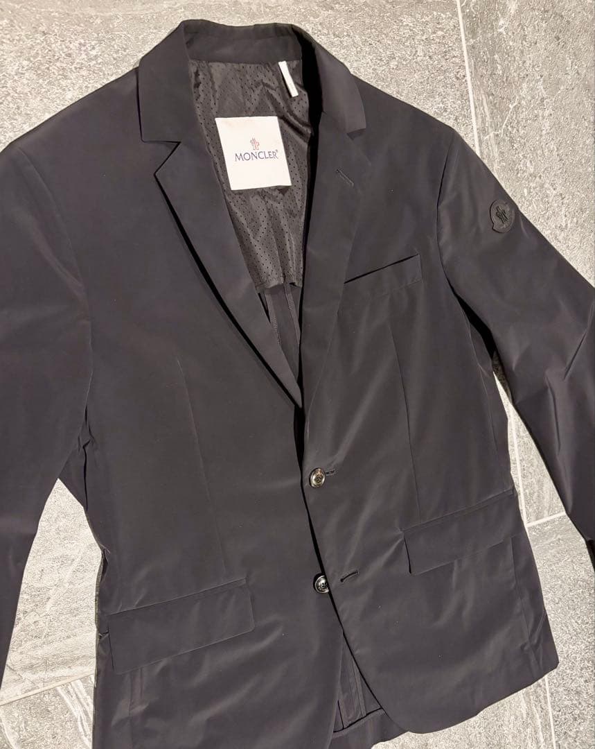 【新品同様】モンクレール ナイロン ジャケット 国内正規品