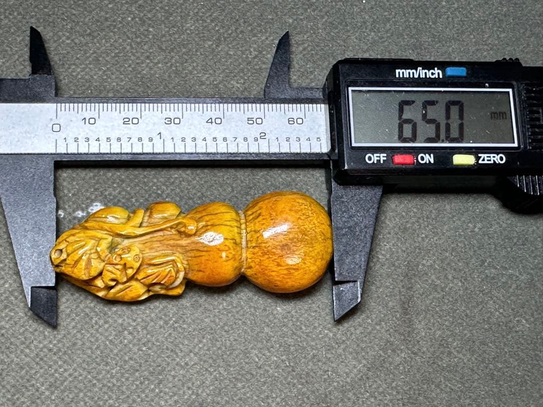 極上　根付　天然素材　アンティーク　和彫　置物　骨董　飾り物　古美術品　 置物