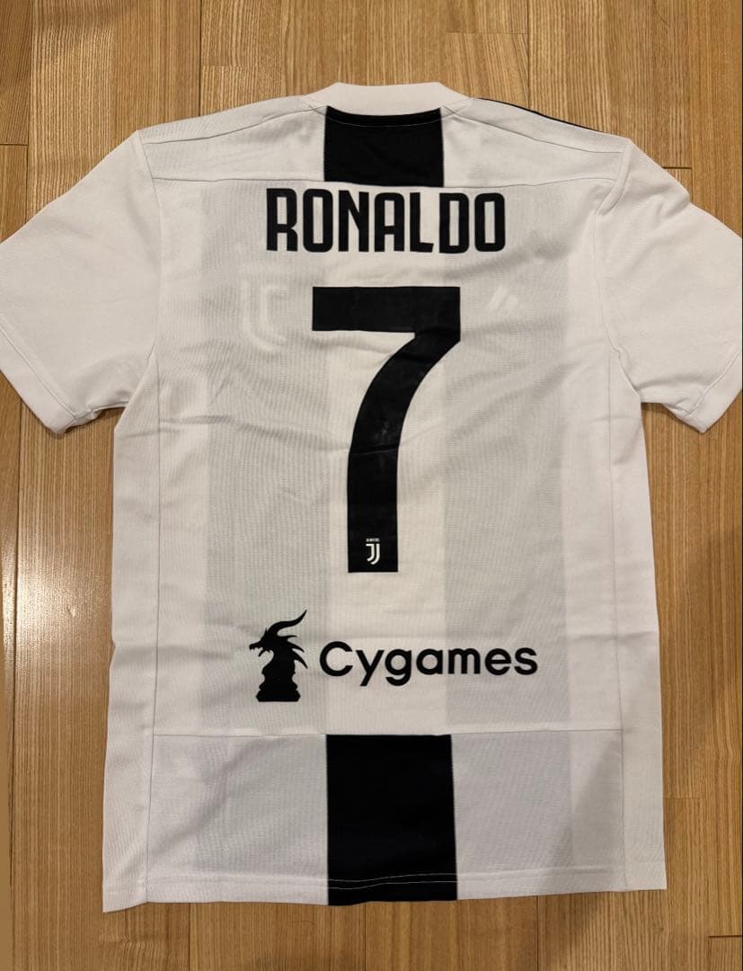 ユベントス ロナウド 7 番 ユニフォーム　上下セット　adidas