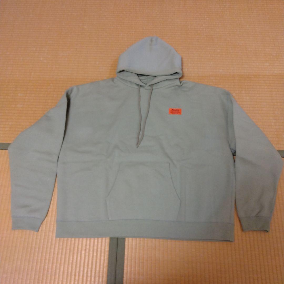 Russeluno フード付きパーカー