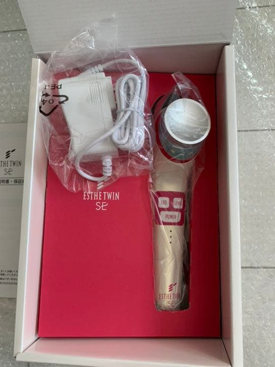 エステツインSE美顔器、ソニックジェル、VMサプリメント