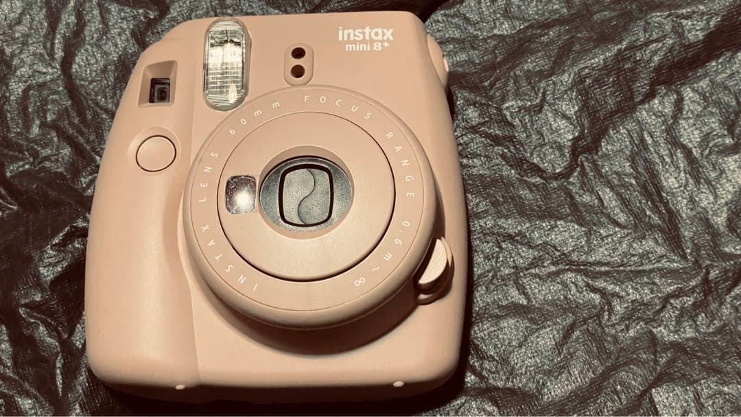 チェキ　INSTAX MINI8　ココア 箱取説接写レンズ付き 念の為ジャンク